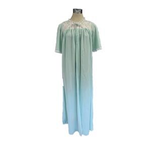 Dutchmaid Vintage 1960s Mint Green Lace Yoke Nylon Robe Size 15